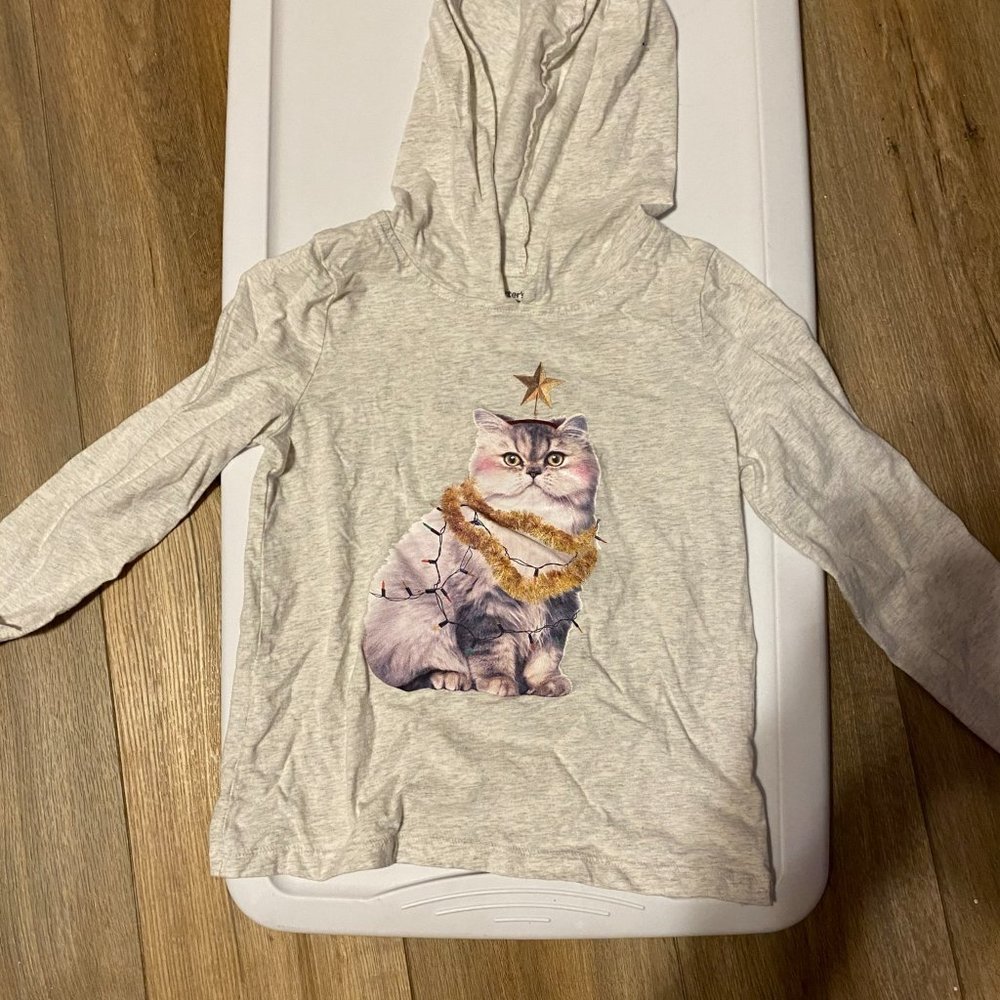girls long sleeved tee with hood